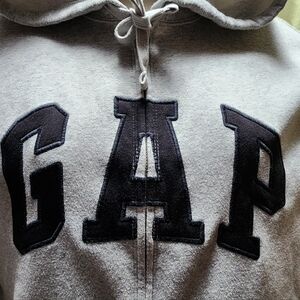 GAP arch logo zip-up Hoodie